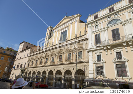 Rome, Italy - August 16, 2019: View of a street in the central part of Rome Rome, Italy - August 16, 2019: View of a street in the central part of Rome 139174639