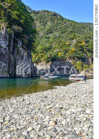 從多多登船點看到的道羅基峽谷之旅的景色。 139174960