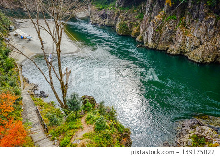 從多多登船點看到的道羅基峽谷之旅的景色。 139175022