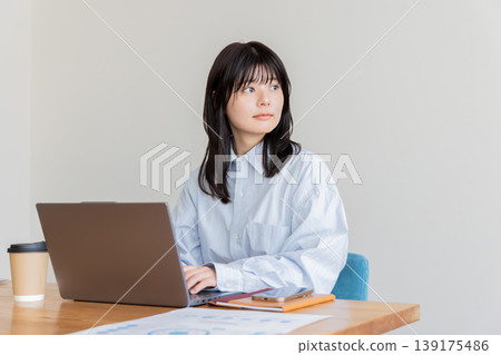 High school girl studying online High school girl studying online 139175486