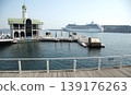 A cruise ship docked at Osanbashi Pier and Pukarin Pier 139176263