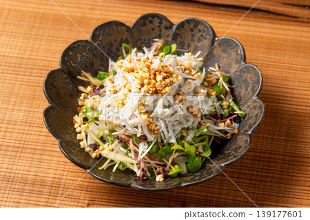 Shirasu Salad: A healthy dish of fresh shirasu (baby sardines) and vegetables. Shirasu Salad: A healthy dish of fresh shirasu (baby sardines) and vegetables. 139177601