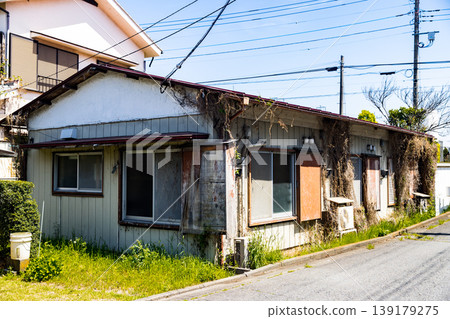 Showa retro vacant house Showa retro vacant house 139179275