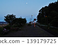 A view of the platform and tracks at Nakane Station on the Hitachinaka Seaside Railway. 139179725