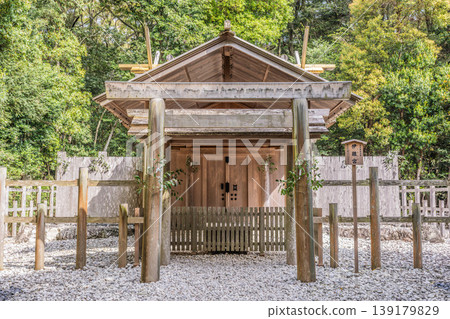 Izatsumiya Izatsumiya 139179829