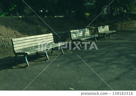 Winter park bench Winter park bench 139183318