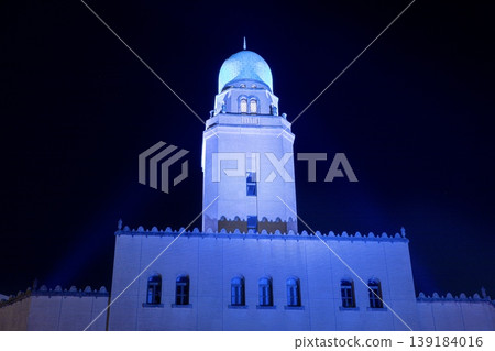 Night view of Yokohama Customs House (Queen's Tower) in Yokohama City Night view of Yokohama Customs House (Queen's Tower) in Yokohama City 139184016