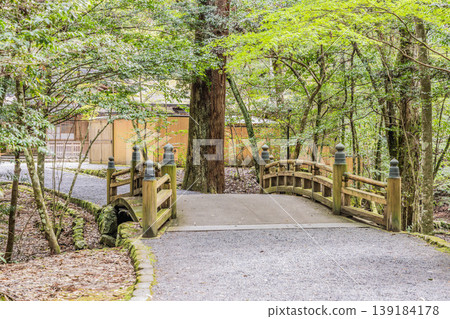 Takihara Shrine 139184178