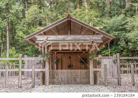 Takihara Shrine 139184184