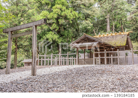 Takihara Shrine 139184185