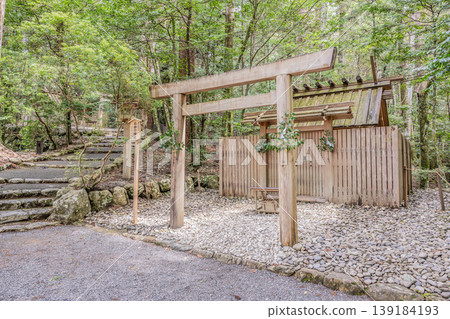 Takihara Shrine 139184193