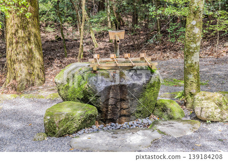Takihara Shrine 139184208