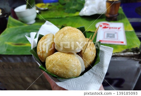 Khanom Krok，寮國瑯勃拉邦的椰子煎餅 139185093