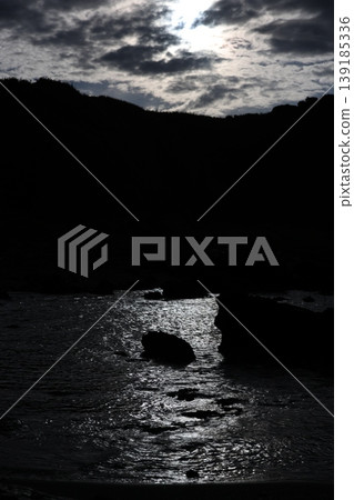 A landscape of the sea, waves, and rocks A landscape of the sea, waves, and rocks 139185336