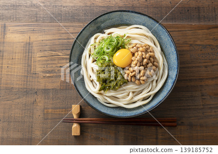 Sticky Udon Noodles with Mekabu Seaweed Sticky Udon Noodles with Mekabu Seaweed 139185752