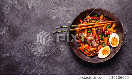 Tteokbokki ,Spicy Stir fried Rice Cake. 139186653