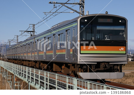 八高線 205 系列 3000 系列 82 列車運行於西川越和的場之間 139186868