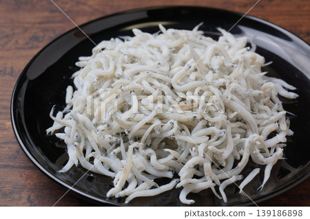 Shiugake fried shrimp 139186898