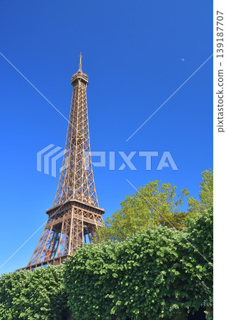 The Eiffel Tower and the moon in the daytime sky, Paris, April 23, 2026 The Eiffel Tower and the moon in the daytime sky, Paris, April 23, 2026 139187707