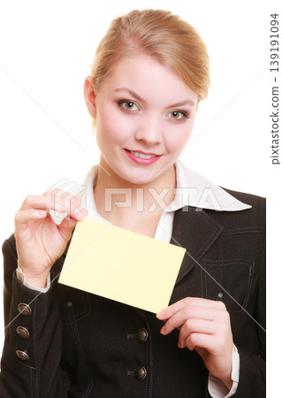 Ad. Businesswoman holding blank copy space card Ad. Businesswoman holding blank copy space card 139191094
