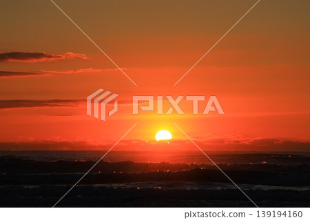 The beautiful sunrise over Kujukuri Beach The beautiful sunrise over Kujukuri Beach 139194160