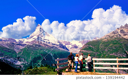 Beautiful view of the Matterhorn in Zermatt 139194442