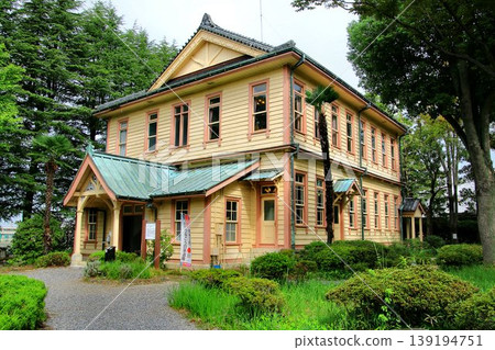 A two-story wooden building constructed during the Meiji era, a "pseudo-Western style building"... [Former Jomo Muslin Office] 139194751