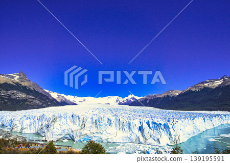 Spectacular views of the Perito Moreno Glacier in Patagonia Spectacular views of the Perito Moreno Glacier in Patagonia 139195591