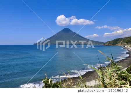 從長崎花岬和開門山眺望(鹿兒島縣指宿市) 從長崎花岬和開門山眺望(鹿兒島縣指宿市) 139196242