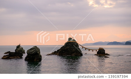 A quiet morning in Futamiura, Mie Prefecture A quiet morning in Futamiura, Mie Prefecture 139197394