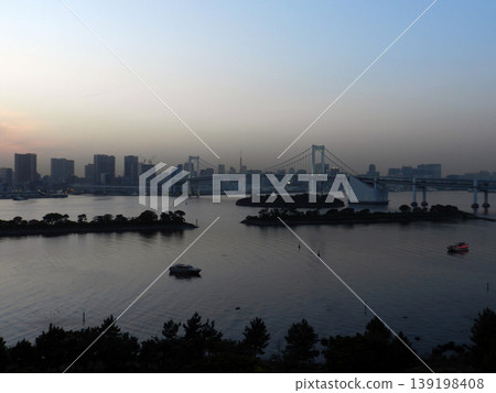 從台場眺望日落時的彩虹橋 139198408