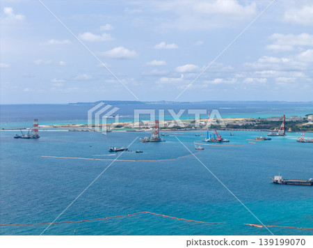 沖繩縣大浦灣的海洋工程施工現場及施工船隻(無人機空拍照片) 沖繩縣大浦灣的海洋工程施工現場及施工船隻(無人機空拍照片) 139199070