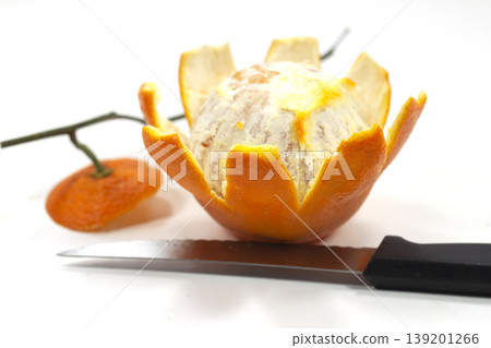 orange peeled and shelled yellow fruit orange peeled and shelled yellow fruit orange peeled and shelled yellow fruit orange peeled and shelled yellow fruit 139201266