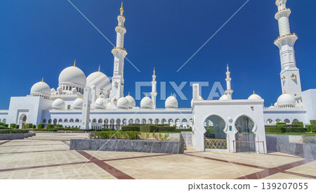 Sheikh Zayed Grand Mosque timelapse hyperlapse in Abu Dhabi, the capital city of United Arab Emirates 139207055