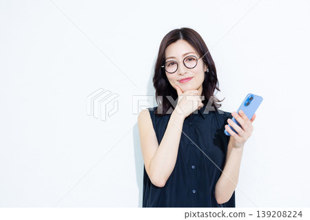 Middle-aged female Middle-aged female 139208224