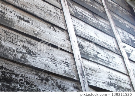 Exterior walls of wooden houses from the Showa era 139211520