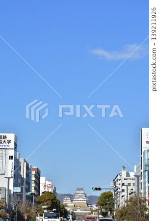The cityscape of Himeji as seen from the plaza in front of JR Himeji Station. The cityscape of Himeji as seen from the plaza in front of JR Himeji Station. 139211926