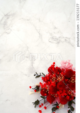Red bouquet (marble background) Red bouquet (marble background) 139213177