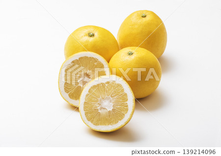 Sliced pomelo, Tosa pomelo, citrus fruit 139214096