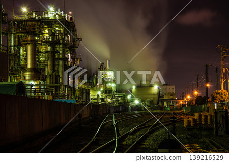 Chidori-cho (Kawasaki City) - Factory night view in front of the freight yard Chidori-cho (Kawasaki City) - Factory night view in front of the freight yard 139216529