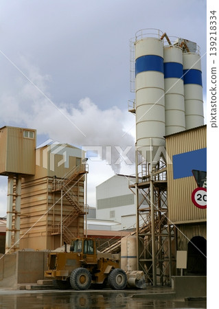 Aggregates and gravel stones  construction factory 139218334
