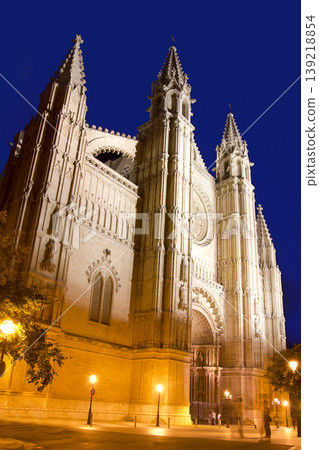 Cathedral of Majorca in Palma de Mallorca night Cathedral of Majorca in Palma de Mallorca night 139218854
