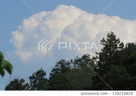Spring blue sky and white clouds 139219829