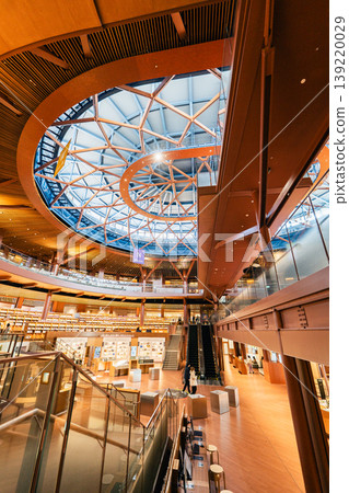 Ishikawa Prefectural Library: Geometric ceilings and open spaces of the Ring and Great Hall Ishikawa Prefectural Library: Geometric ceilings and open spaces of the Ring and Great Hall 139220029