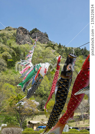 群馬縣中之條町道之驛禮山竹山，綠意盎然，鯉魚飄揚。 139220634