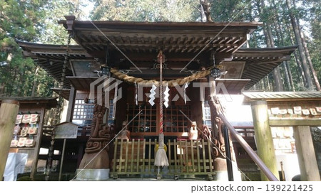 栃木縣日光市!大室高尾神社正殿。 栃木縣日光市!大室高尾神社正殿。 139221425