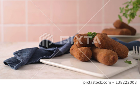 Meat croquets 139222008