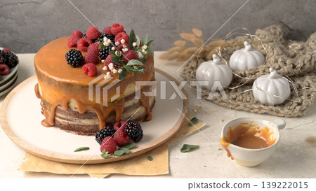 Delicious caramel cake Delicious caramel cake 139222015