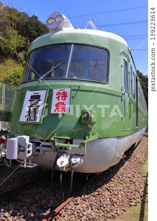 名鐵3400系列列車,流線型“履帶式” 名鐵3400系列列車,流線型“履帶式” 139223614