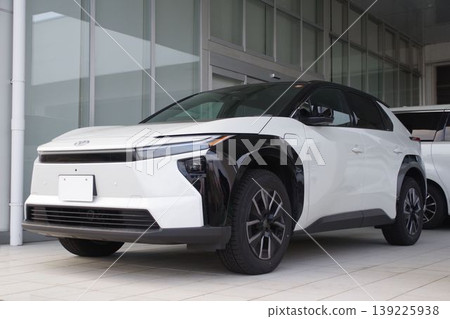 汽車圖片：豐田電動車，豐田bZ4X 139225938